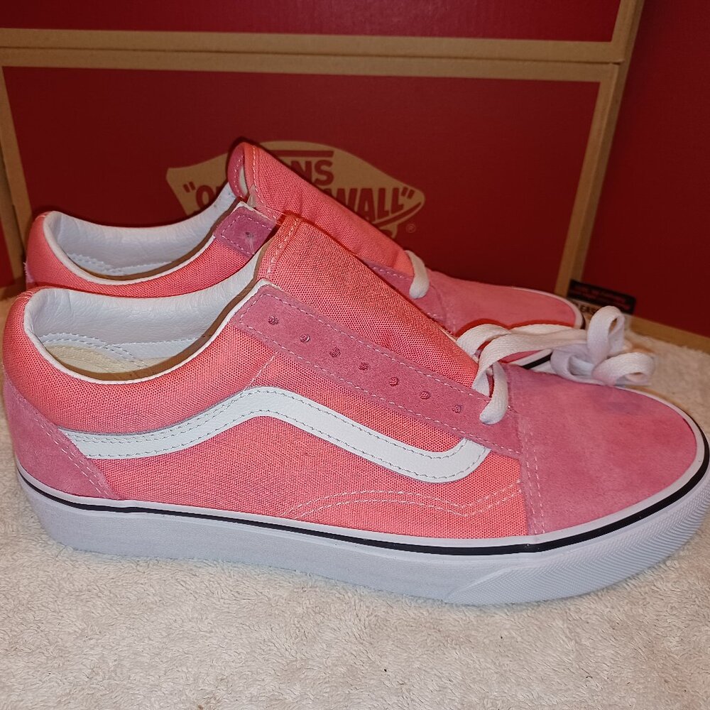 Vans Men's 7/Women's 8.5 Old Skool Pink Skate Shoes